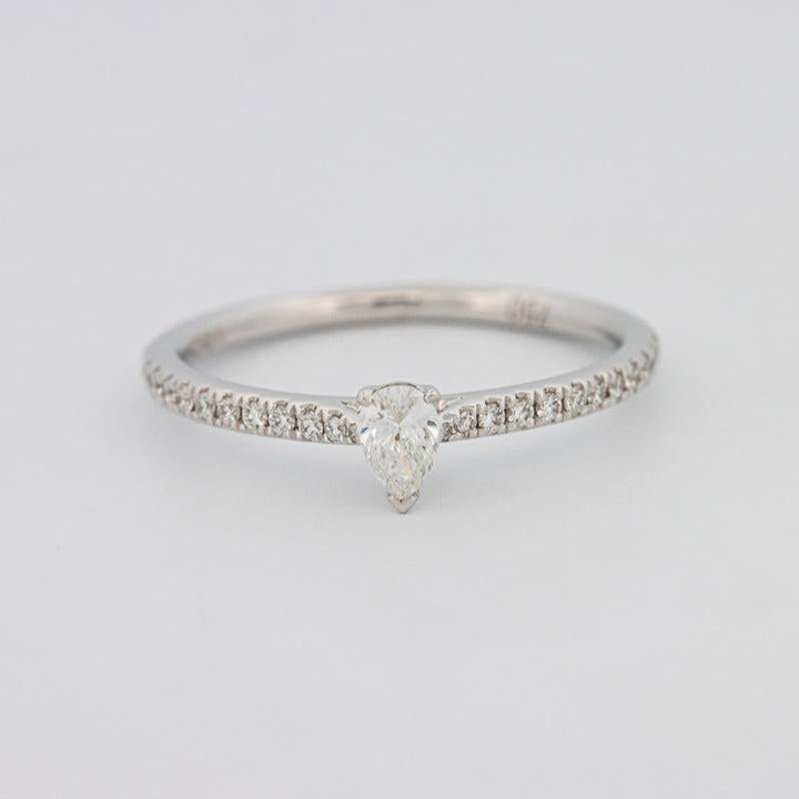 Classic Pearshape Solitaire ring