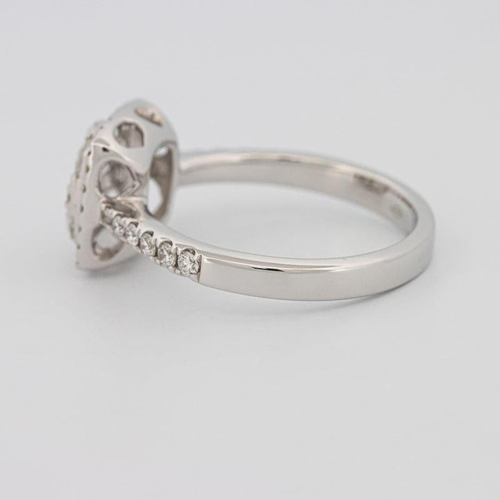 Invisible square halo diamond ring