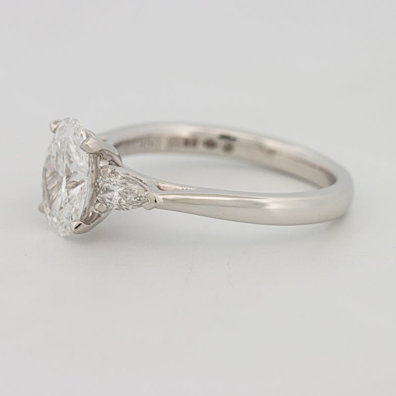 1 CT Oval Cut Trilogy Solitaire (LG) - ZIZOV DIAMONDS