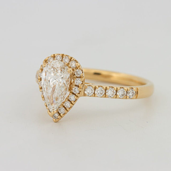 1 CT Pear - shape Halo Pavé Solitaire (LG) - ZIZOV DIAMONDS