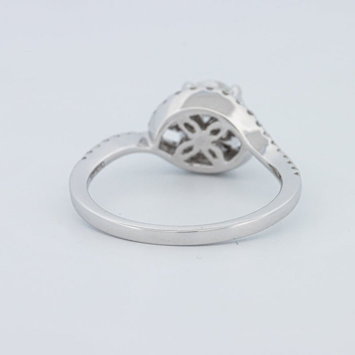 1 CT Round Cut Twist Band Pavé Solitaire (LG) - ZIZOV DIAMONDS