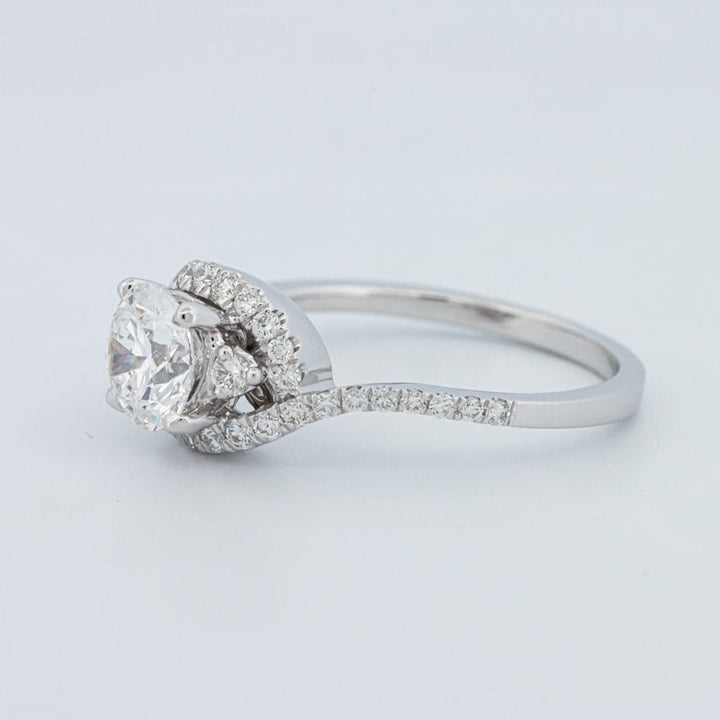 1 CT Round Cut Twist Band Pavé Solitaire (LG) - ZIZOV DIAMONDS
