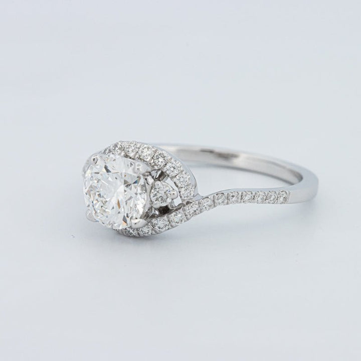 1 CT Round Cut Twist Band Pavé Solitaire (LG) - ZIZOV DIAMONDS