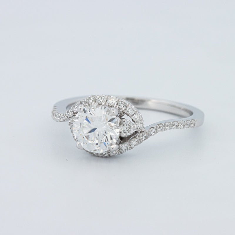 1 CT Round Cut Twist Band Pavé Solitaire (LG) - ZIZOV DIAMONDS