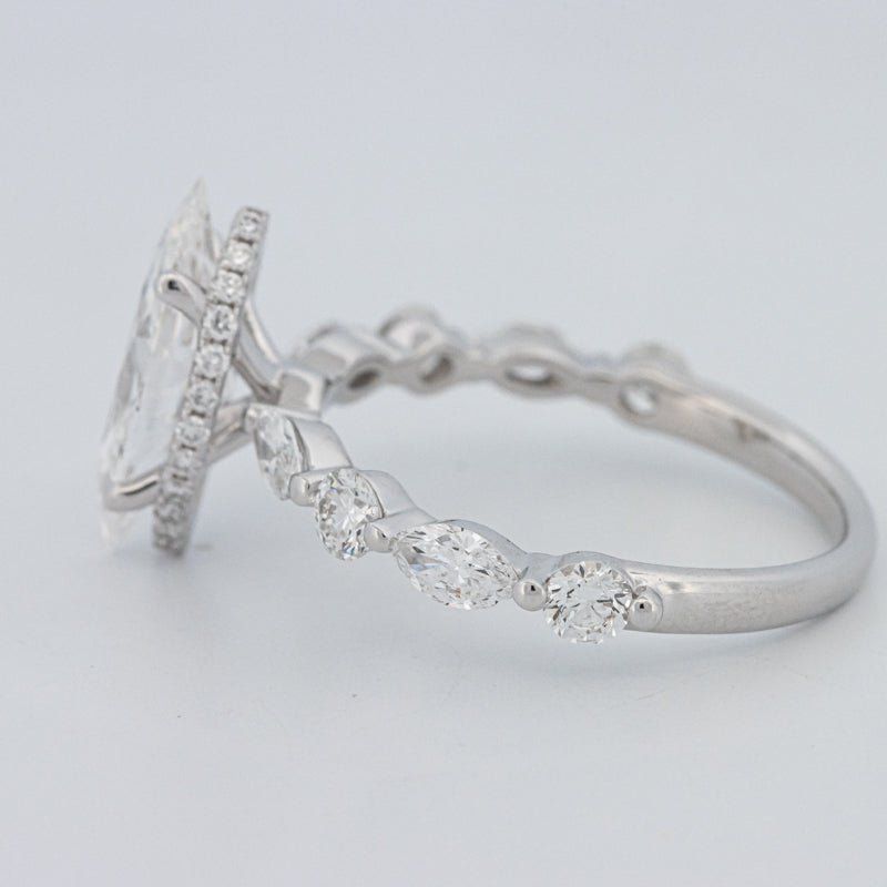 1,57 CT Marquise Cut Under-Halo Pavé Solitaire (LG)