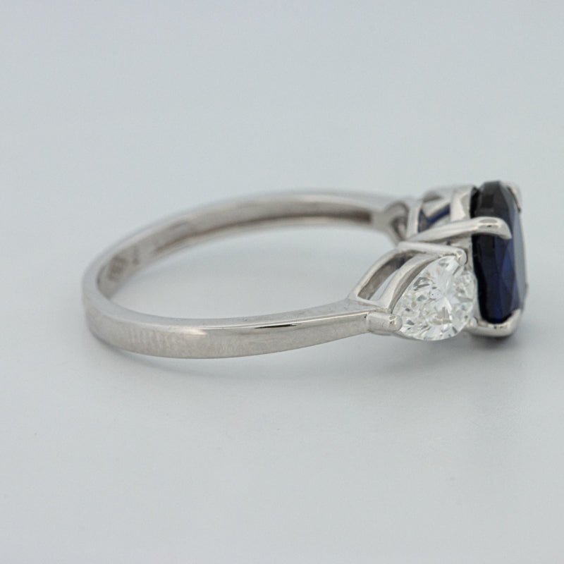 1.95 CT Blue Sapphire Trilogy Ring (LG) - ZIZOV DIAMONDS
