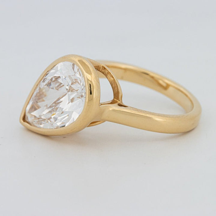 4 CT Bezeled Pear - Shape Ring (LG) - ZIZOV DIAMONDS