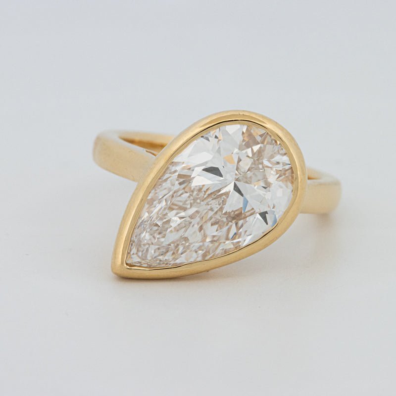 4 CT Bezeled Pear - Shape Ring (LG) - ZIZOV DIAMONDS