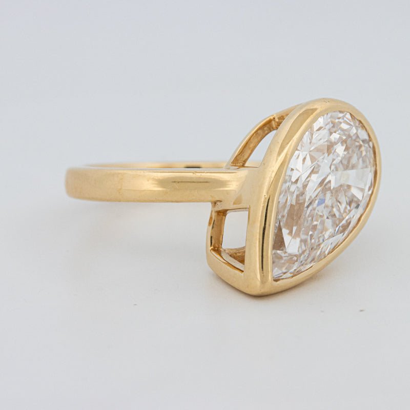 4 CT Bezeled Pear - Shape Ring (LG) - ZIZOV DIAMONDS