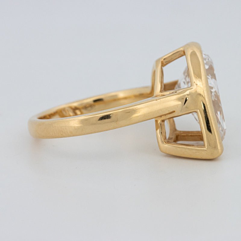 4 CT Bezeled Pear - Shape Ring (LG) - ZIZOV DIAMONDS