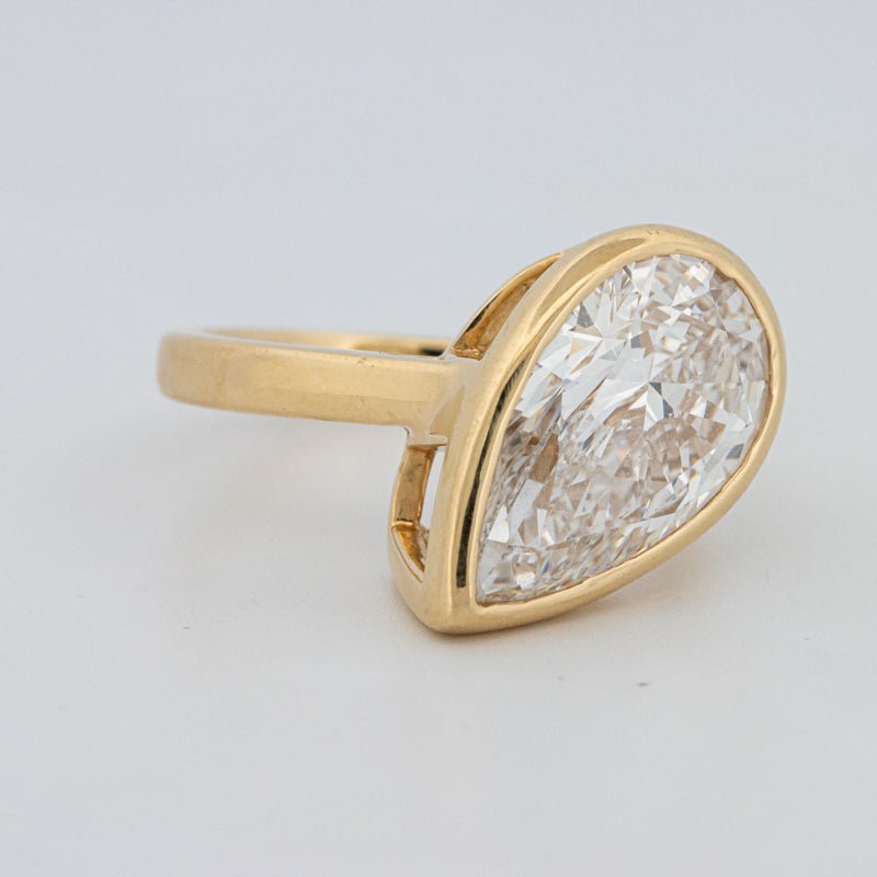 4 CT Bezeled Pear - Shape Ring (LG) - ZIZOV DIAMONDS