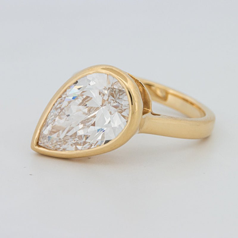 4 CT Bezeled Pear - Shape Ring (LG) - ZIZOV DIAMONDS