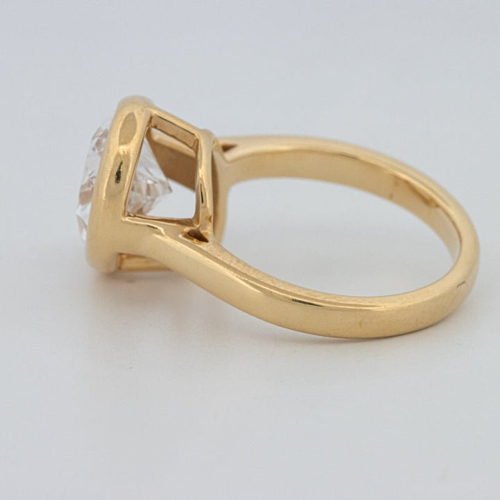 4 CT Bezeled Pear - Shape Ring (LG) - ZIZOV DIAMONDS