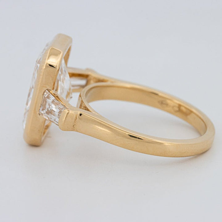 5 CT Bezel Set Radiant Cut Ring (LG) - ZIZOV DIAMONDS