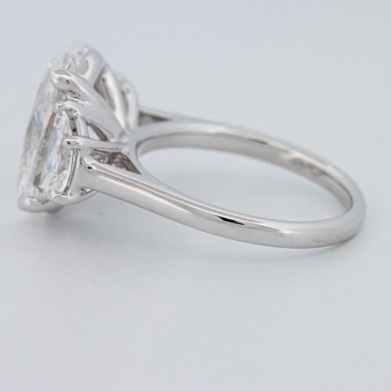 5 CT "Moonlight" Oval Trilogy Ring (LG) - ZIZOV DIAMONDS