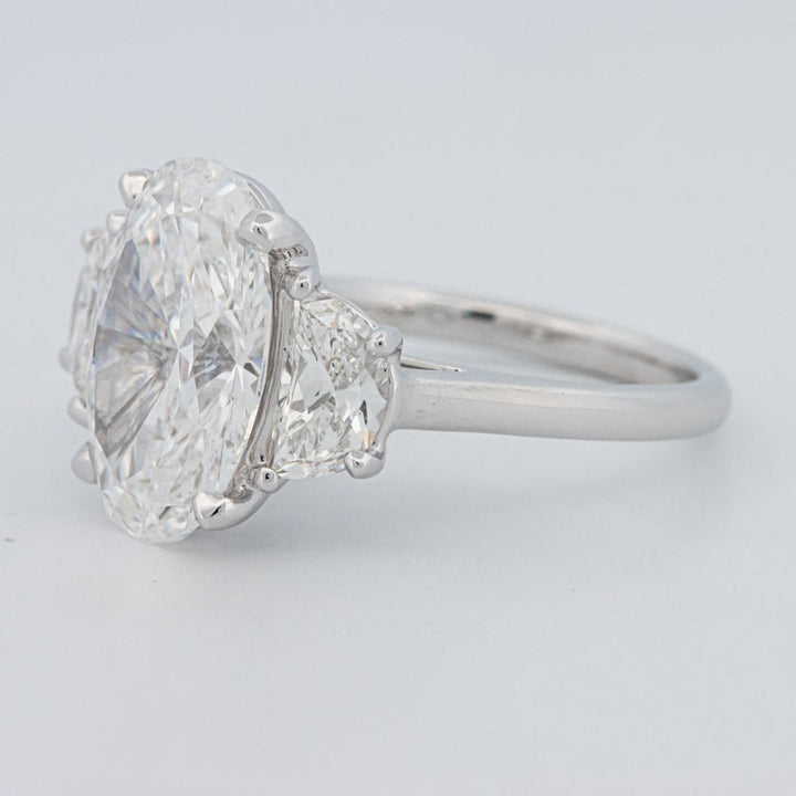 5 CT "Moonlight" Oval Trilogy Ring (LG) - ZIZOV DIAMONDS