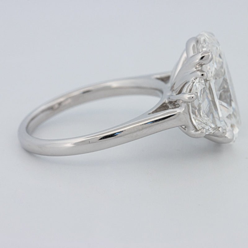 5 CT "Moonlight" Oval Trilogy Ring (LG) - ZIZOV DIAMONDS
