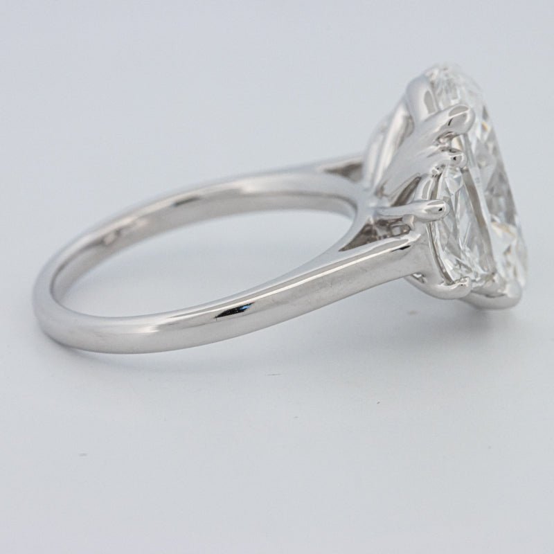 5 CT "Moonlight" Oval Trilogy Ring (LG) - ZIZOV DIAMONDS