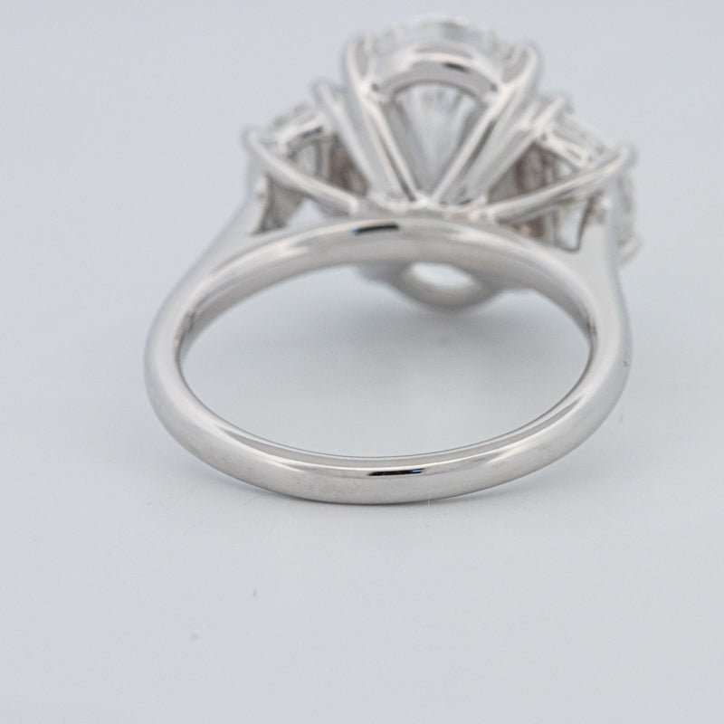 5 CT "Moonlight" Oval Trilogy Ring (LG) - ZIZOV DIAMONDS
