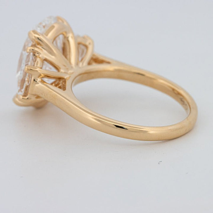 5.30 CT "Moonlight" Oval Trilogy Ring (LG) - ZIZOV DIAMONDS