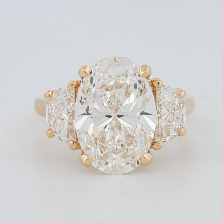 5.30 CT "Moonlight" Oval Trilogy Ring (LG) - ZIZOV DIAMONDS