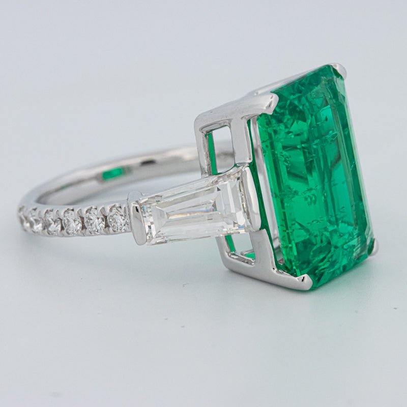 6.15 CT Green Emerald Trilogy Ring (LG) - ZIZOV DIAMONDS