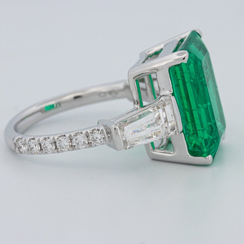 6.15 CT Green Emerald Trilogy Ring (LG) - ZIZOV DIAMONDS
