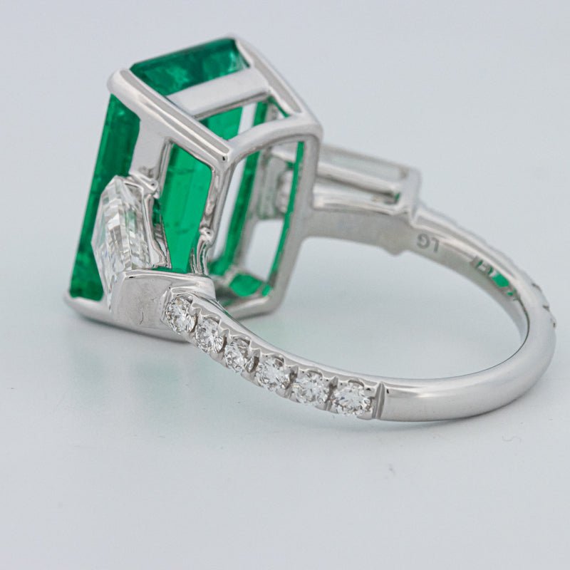 6.15 CT Green Emerald Trilogy Ring (LG) - ZIZOV DIAMONDS