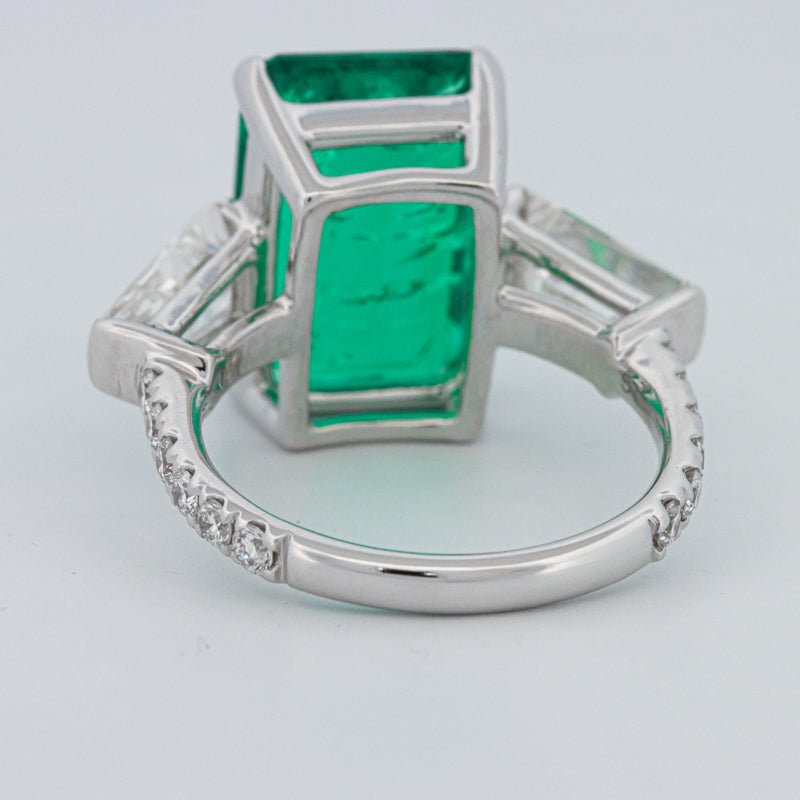 6.15 CT Green Emerald Trilogy Ring (LG) - ZIZOV DIAMONDS