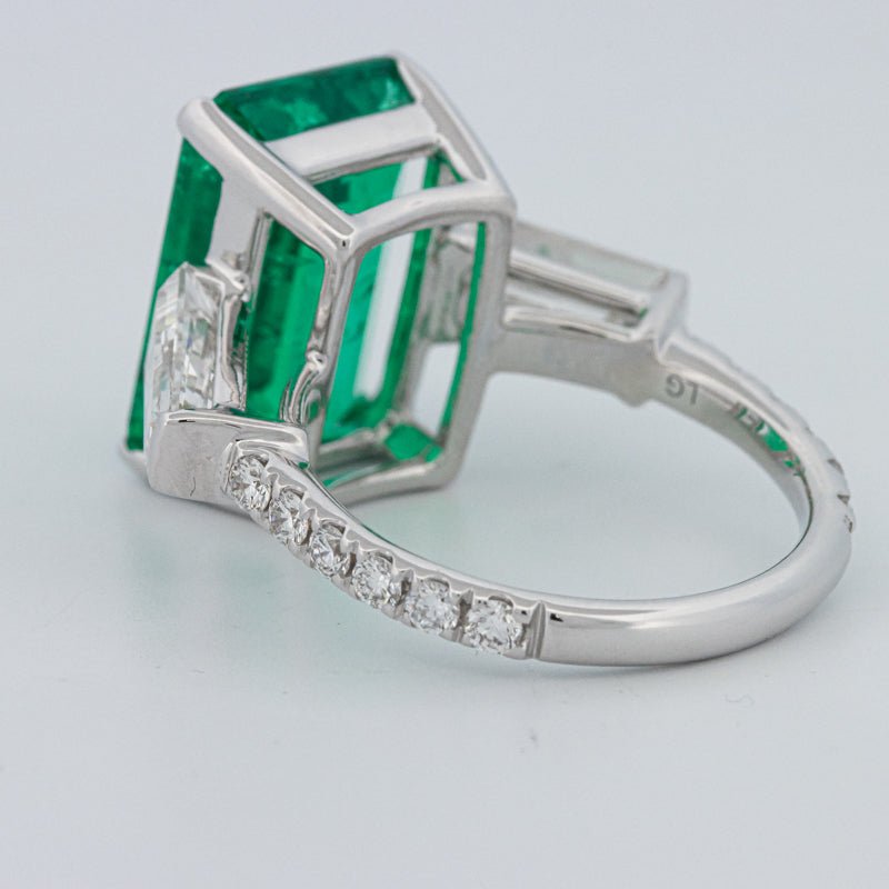 6.15 CT Green Emerald Trilogy Ring (LG) - ZIZOV DIAMONDS