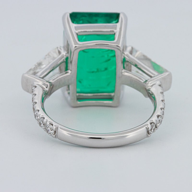 6.15 CT Green Emerald Trilogy Ring (LG) - ZIZOV DIAMONDS