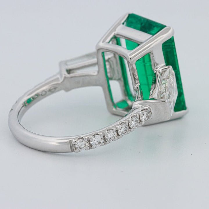6.15 CT Green Emerald Trilogy Ring (LG) - ZIZOV DIAMONDS