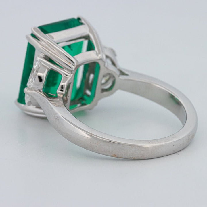 6.40 CT Green Emerald Trilogy Ring (LG) - ZIZOV DIAMONDS
