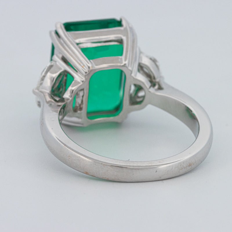6.40 CT Green Emerald Trilogy Ring (LG) - ZIZOV DIAMONDS