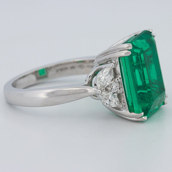 6.40 CT Green Emerald Trilogy Ring (LG) - ZIZOV DIAMONDS