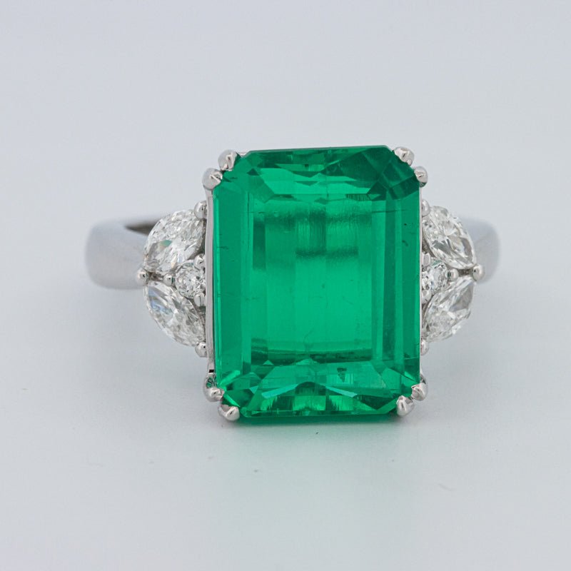 6.40 CT Green Emerald Trilogy Ring (LG) - ZIZOV DIAMONDS