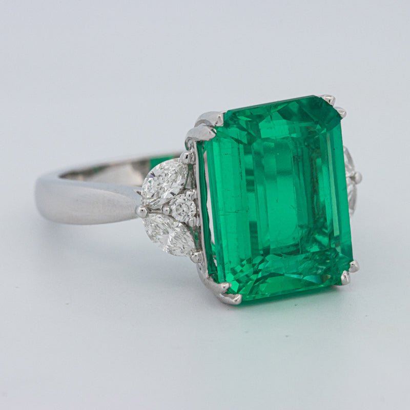 6.40 CT Green Emerald Trilogy Ring (LG) - ZIZOV DIAMONDS