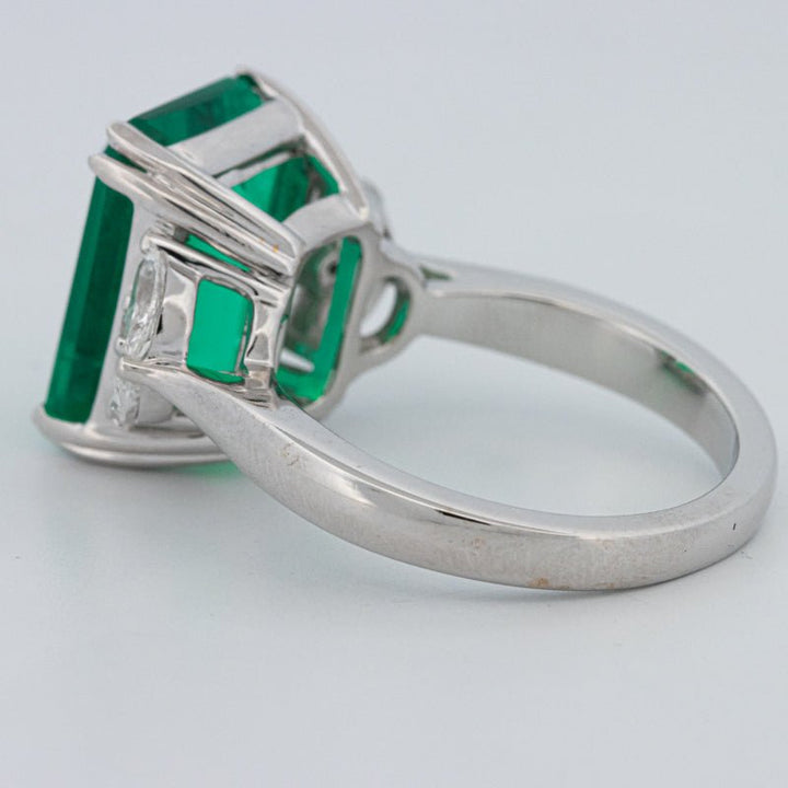 6.40 CT Green Emerald Trilogy Ring (LG) - ZIZOV DIAMONDS