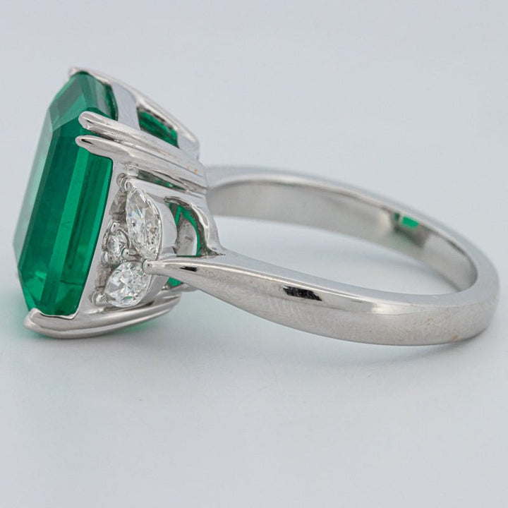 6.40 CT Green Emerald Trilogy Ring (LG) - ZIZOV DIAMONDS
