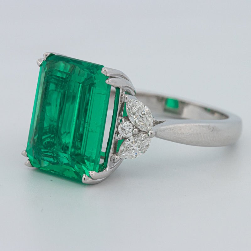 6.40 CT Green Emerald Trilogy Ring (LG) - ZIZOV DIAMONDS