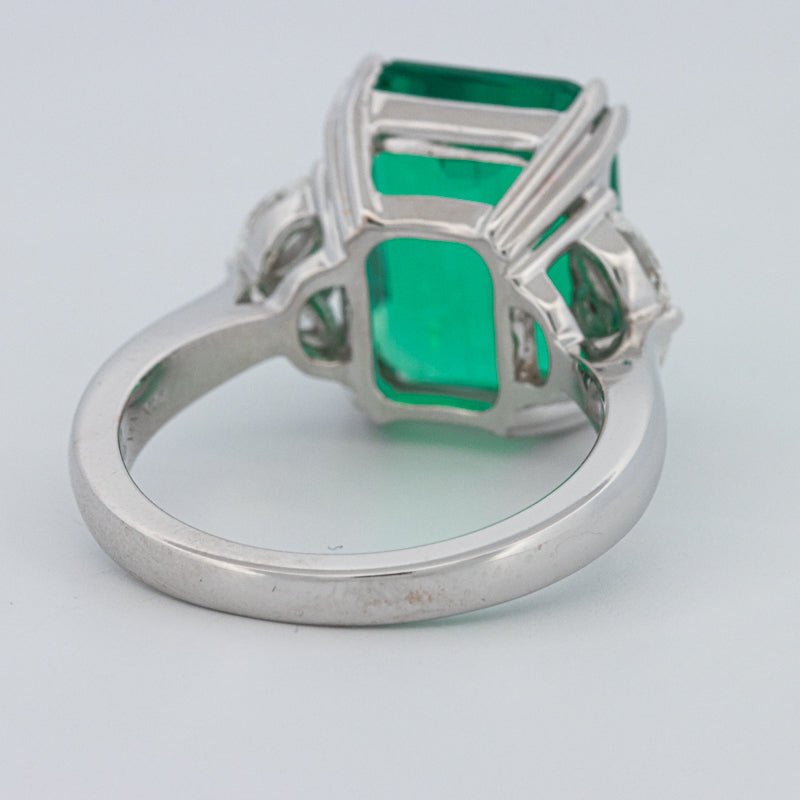 6.40 CT Green Emerald Trilogy Ring (LG) - ZIZOV DIAMONDS