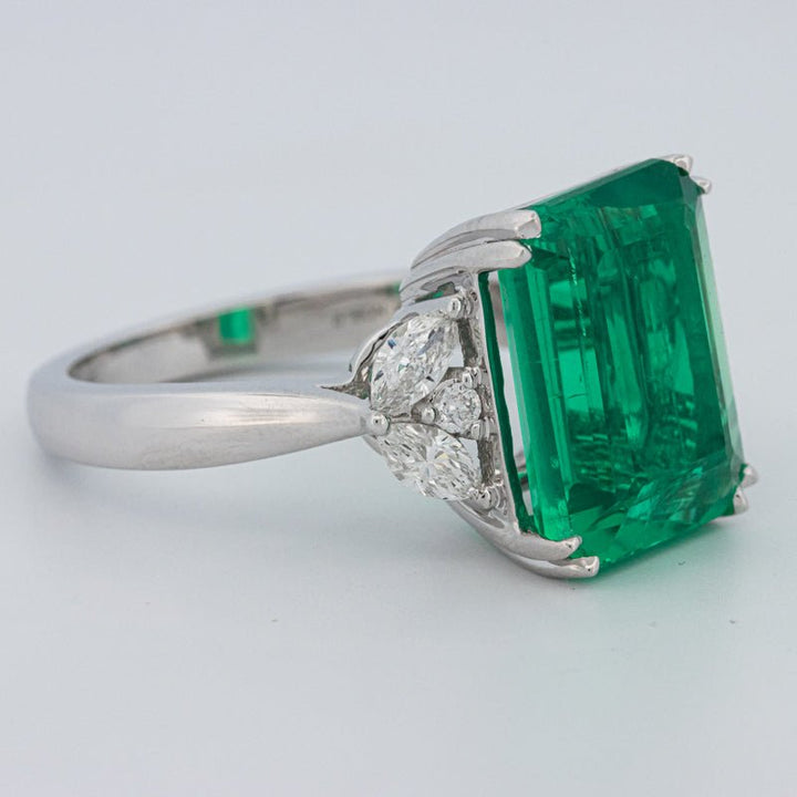 6.40 CT Green Emerald Trilogy Ring (LG) - ZIZOV DIAMONDS