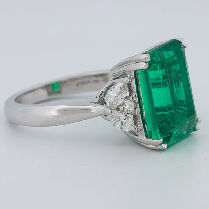 6.40 CT Green Emerald Trilogy Ring (LG) - ZIZOV DIAMONDS