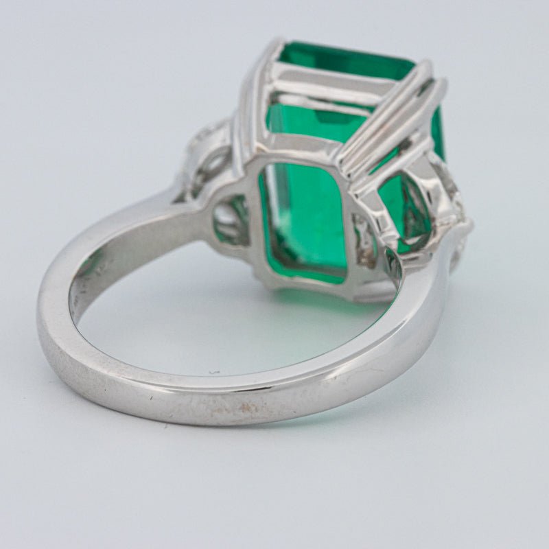 6.40 CT Green Emerald Trilogy Ring (LG) - ZIZOV DIAMONDS