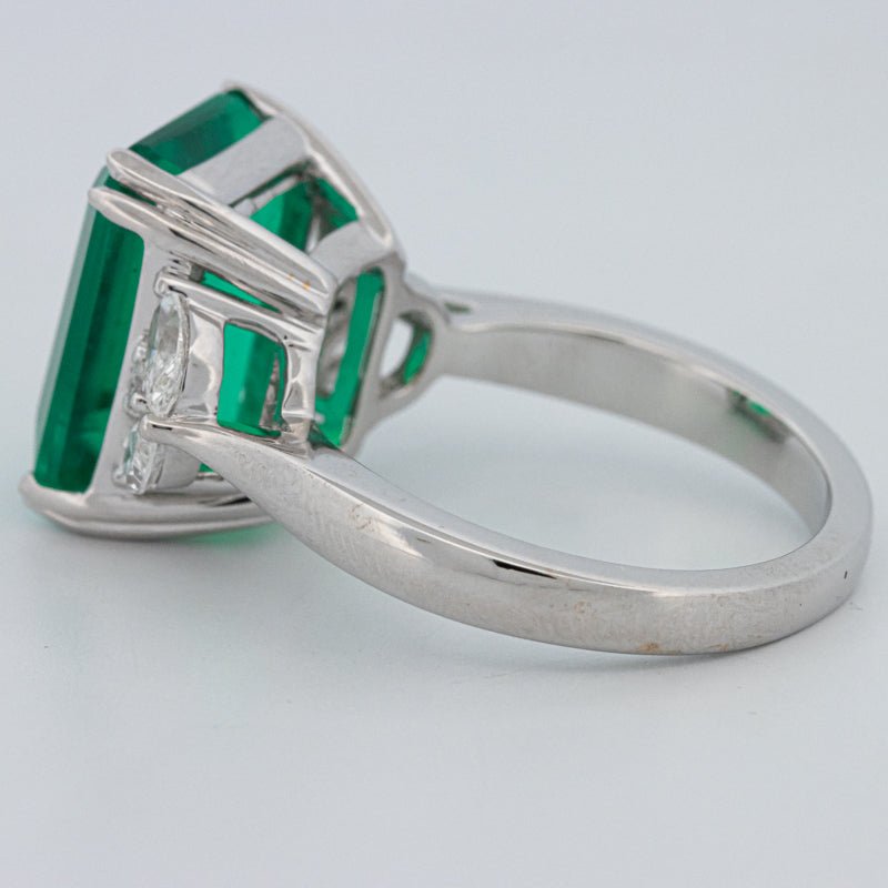6.40 CT Green Emerald Trilogy Ring (LG) - ZIZOV DIAMONDS