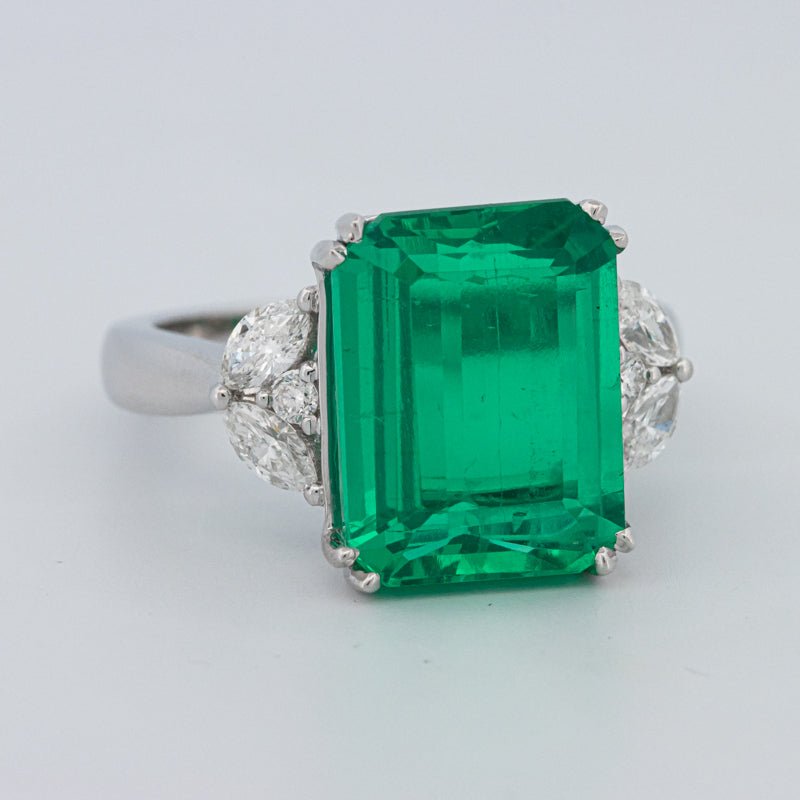 6.40 CT Green Emerald Trilogy Ring (LG) - ZIZOV DIAMONDS