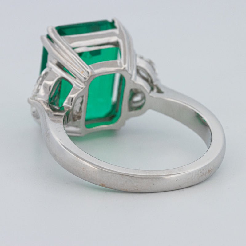 6.40 CT Green Emerald Trilogy Ring (LG) - ZIZOV DIAMONDS