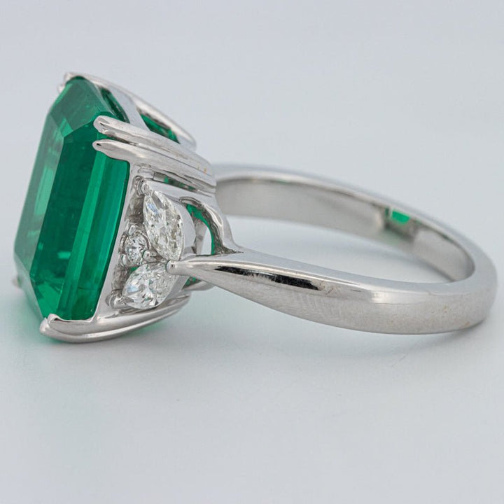 6.40 CT Green Emerald Trilogy Ring (LG) - ZIZOV DIAMONDS