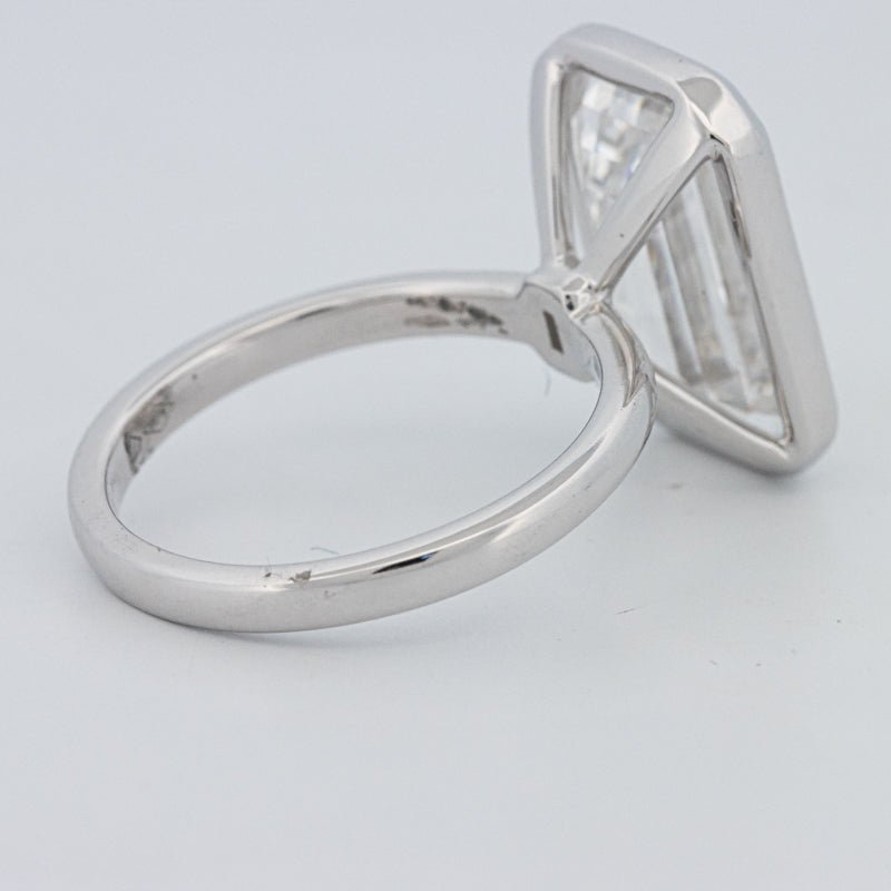 Solitaire Émeraude Taille Bezel 7.12 CT (LG)