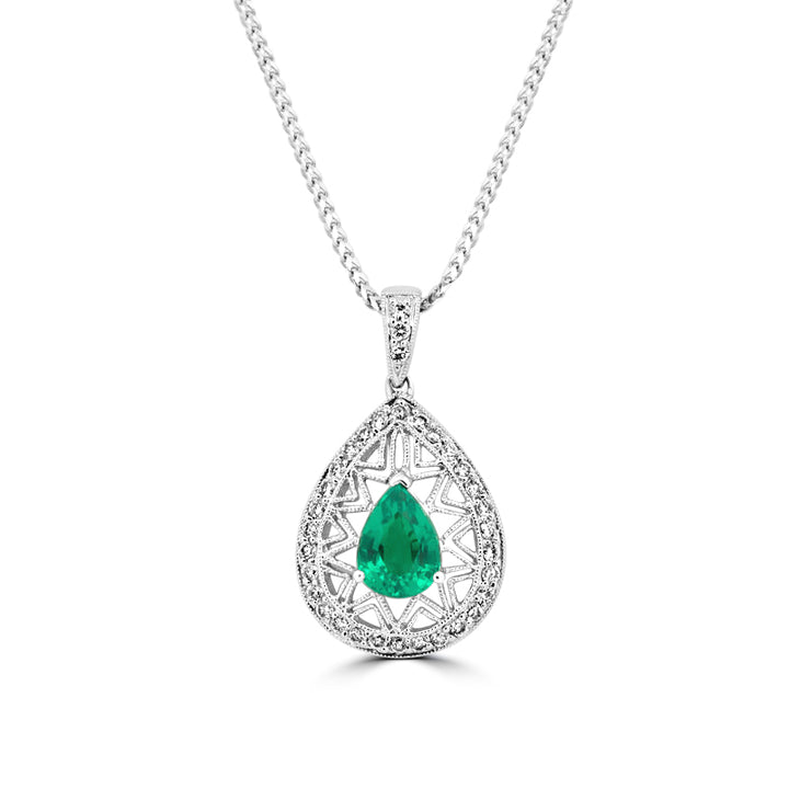 Pear-shape Green Emerald Pendant